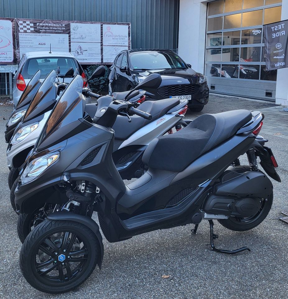 Piaggio MP3 Sport 300 E5 verschiedene Farben ab 7099€ in Geislingen an der Steige