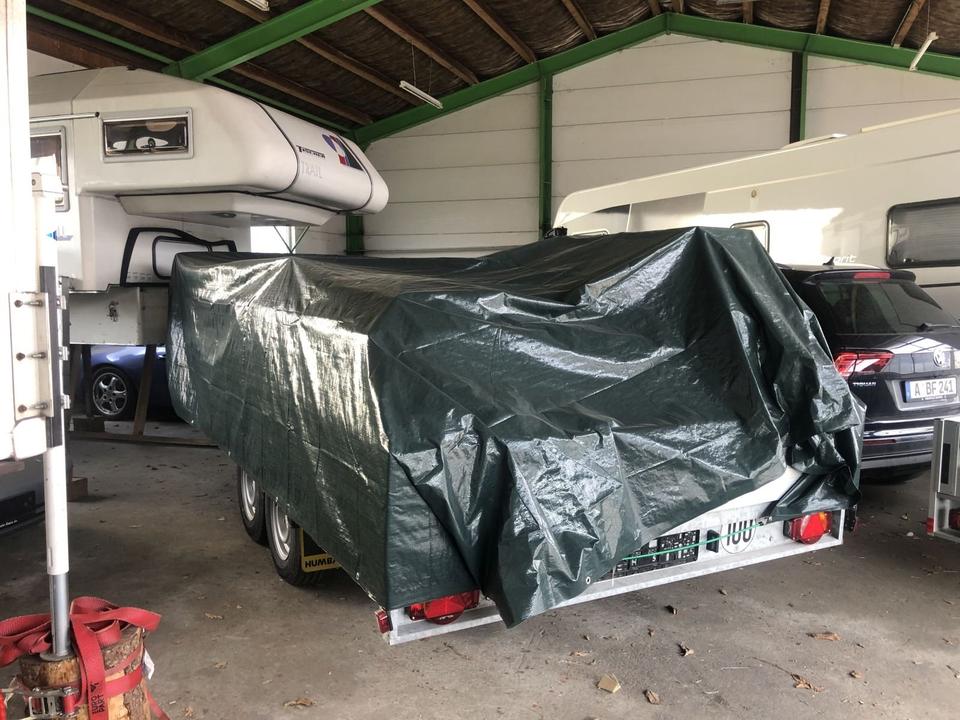 Mobiliar Ferienhaus im Neuwert von € 6750 abzugeben – auf Hänger in Augsburg