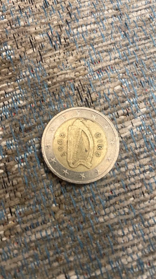 2 Euro münze Eire in Bergisch Gladbach