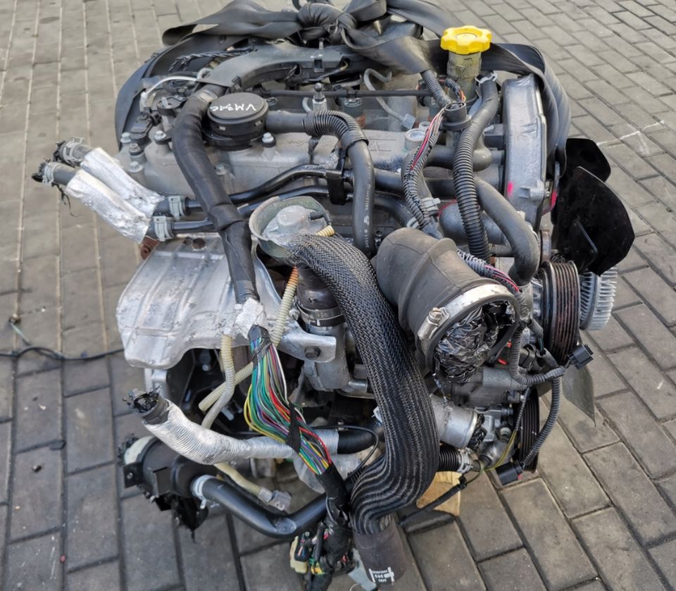 Motor 2.8 CRD VM31C JEEP CHEROKEE LIBERTY KJ 75TKM KOMPLETT in Berlin