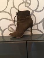 Buffalo London Damen Stiefel Stiefeletten Stilettos 37 Khaki Grün Nordrhein-Westfalen - Medebach Vorschau
