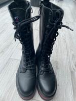 Stiefel Boots Tommy Hilfiger wie NEU Baden-Württemberg - St. Georgen Vorschau