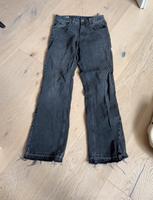 Zara Straight Leg offene Saumkante Schwarz Jeans Gr 30 (EU 30) Wandsbek - Hamburg Wellingsbüttel Vorschau