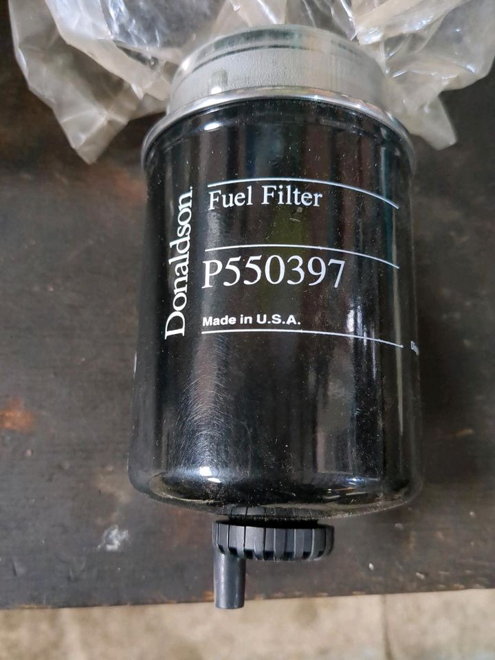 4St. Kraftstoff Filter Donaldson P550397 Neu in Duingen