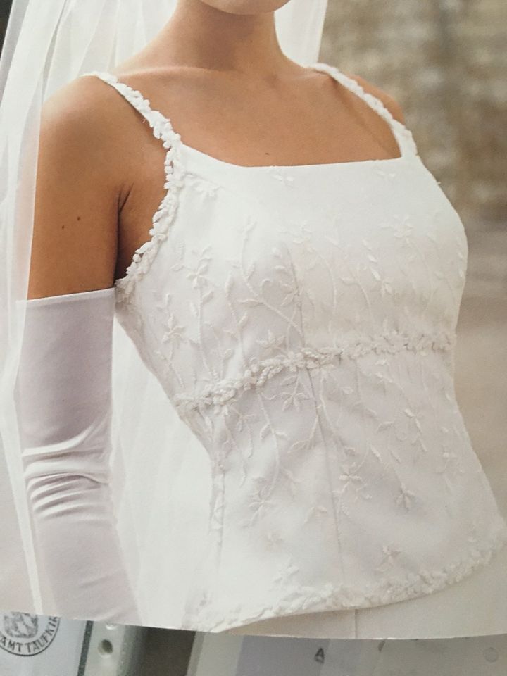 Brautkleid Hochzeitskleid Gr.34/36 top in Höhenkirchen-Siegertsbrunn