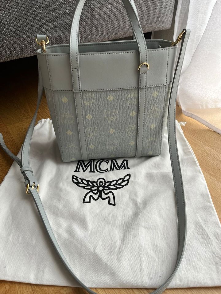 MCM Aren Shopper Misty Gray in Riedstadt