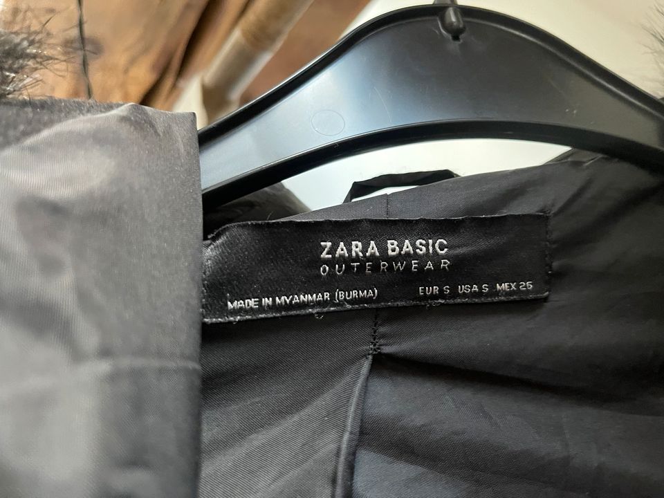 Zara Jacke Mantel Damen Schwarz in S wie neu in Münchberg