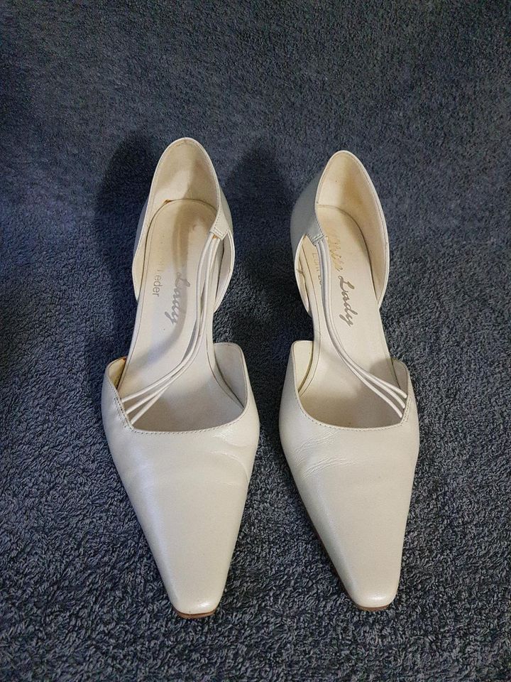 Hochzeits-Schuhe / Pumps Ivory (cremefarb..) Gr. 6 1/2 in Aschersleben