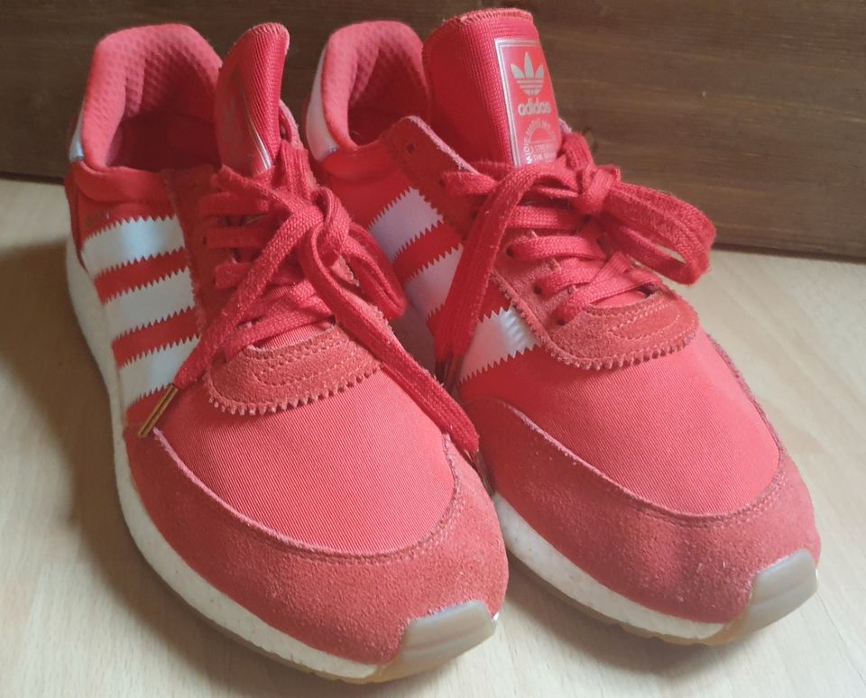 Adidas Originals Iniki I-5923 Gum Herren Sneaker Schuhe Gr.46 rot in Hessen  - Wiesbaden | eBay Kleinanzeigen ist jetzt Kleinanzeigen