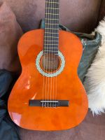 Clifton Hand Made Quality Konzert Gitarre mit Zubehör, top Baden-Württemberg - Maulbronn Vorschau