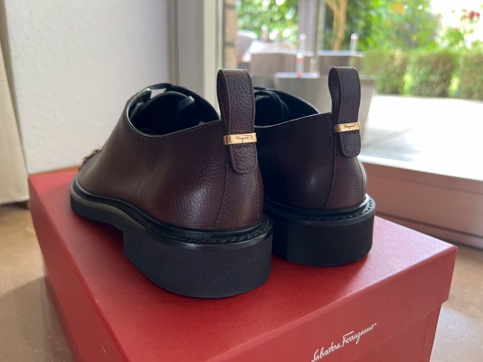 Bootsschuhe Salvatore Ferragamo Gr.37 (IT 6,5) neuwertig in Wiehl