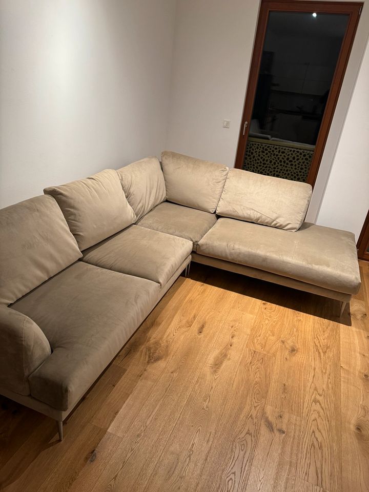 Eck Sofa, Couch Creme wie neu velourstoff in Meerbusch