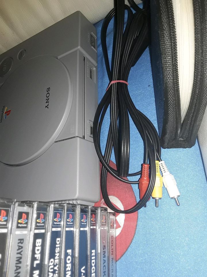 Softmodded Playstation 1 Konsole mit Spielen Ps1 PSX in Göttingen