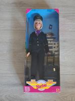 NEU Barbie Pilotin mit Koffer blond 1999 Mattel Sammler Puppe OVP Berlin - Spandau Vorschau