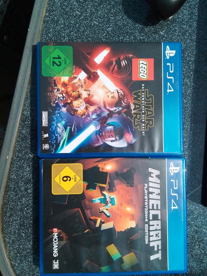 Playstation 4 inklusive Controller Minecraft u nd Leg o Star Wars in Leichlingen