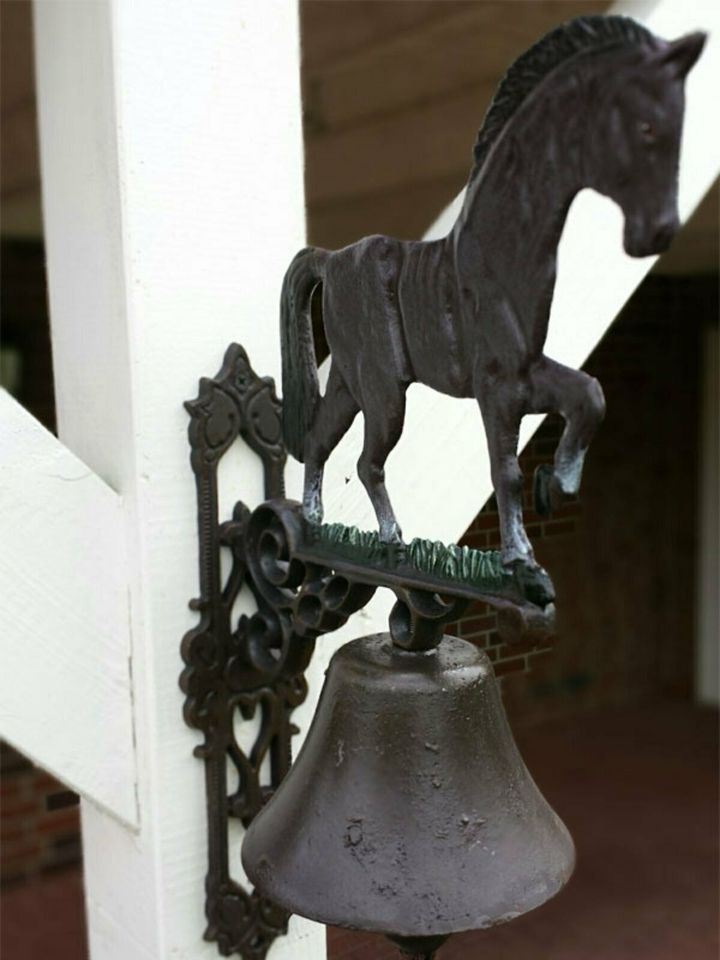 Große Wandglocke "Pferd" aus Gusseisen Glocke NEU/VERSAND Klingel in Hameln