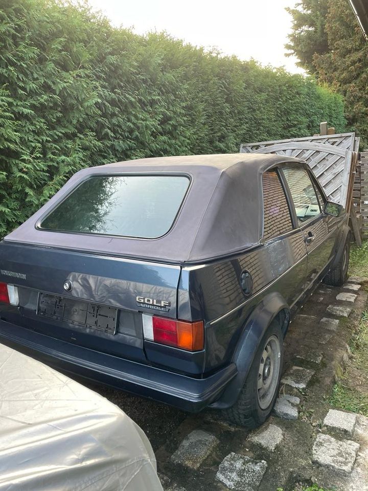 VW Golf 1 Cabrio (Erdbeerkörbchen) in Zinndorf