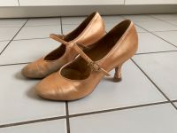 Tanzschuhe Supadance Flesh Satin Style 1012 Gr. 4 Saarbrücken-Mitte - St Johann Vorschau