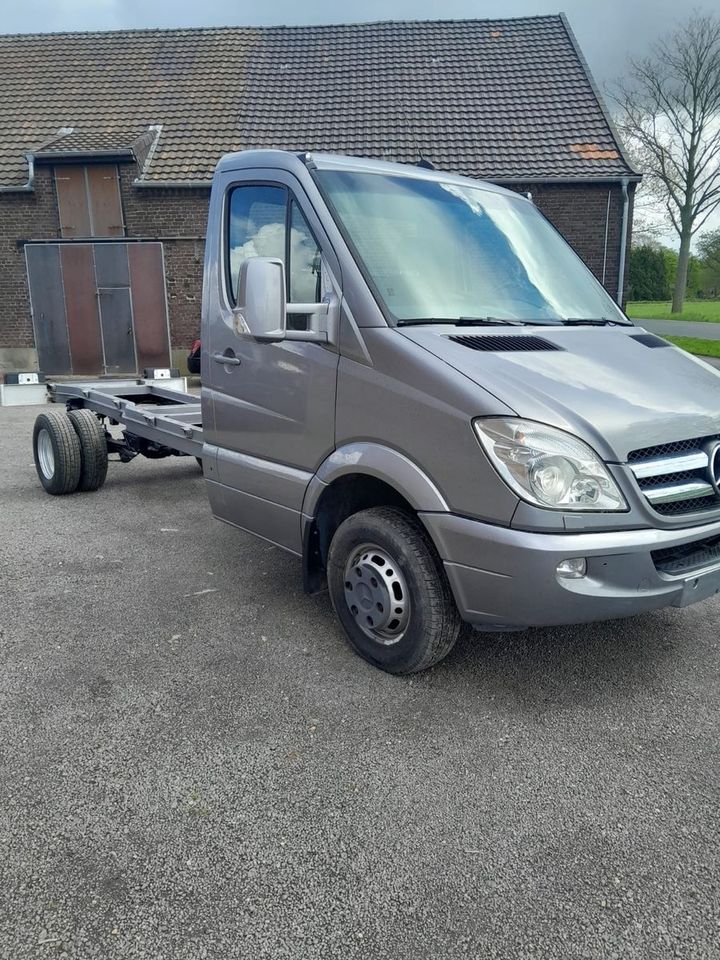 Mercedes-Benz 515 CDI Fahrgestell ex Krankenwagen TOPAbschlepp in Geldern