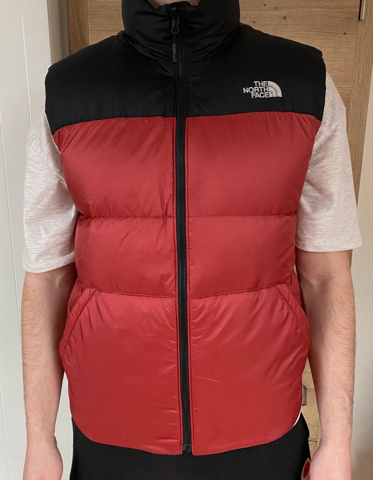 ✅The North Face Daunen-Puffer-Weste 700 (Rot/Schwarz) M Mens in Treuen