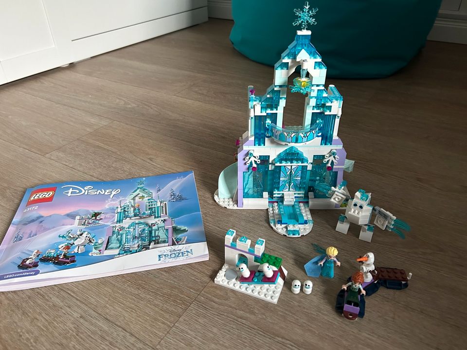 Lego 43172 - Frozen Eiskönigin Schloss - fast vollständig in Hamburg