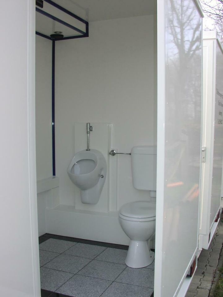 Toilettenwagen mieten WC Wagen zu vermieten in Ascheberg