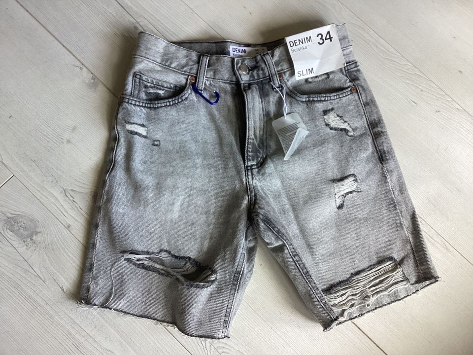 Jeans Bermudas Shorts W28 in Breitenau bei Westerwald