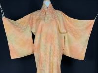 Vintage Kimono Japan Seide Gold Pfirsich Orange Friedrichshain-Kreuzberg - Friedrichshain Vorschau
