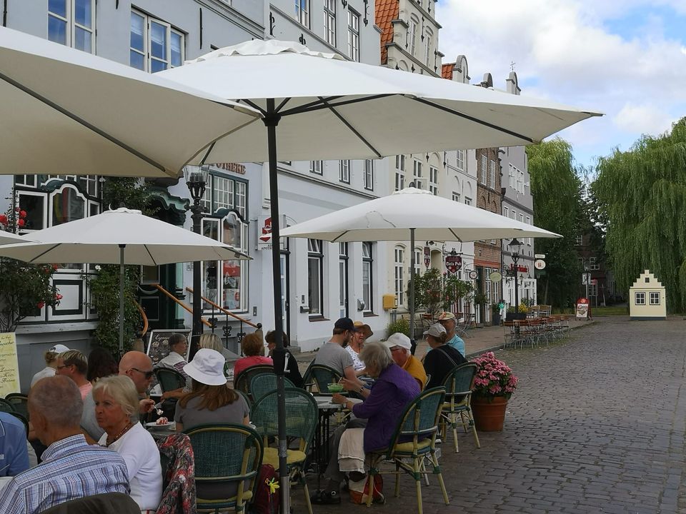 ** Exklusive Dachgeschosswohnung mit Logenplatz in Friedrichstadt ** in Friedrichstadt