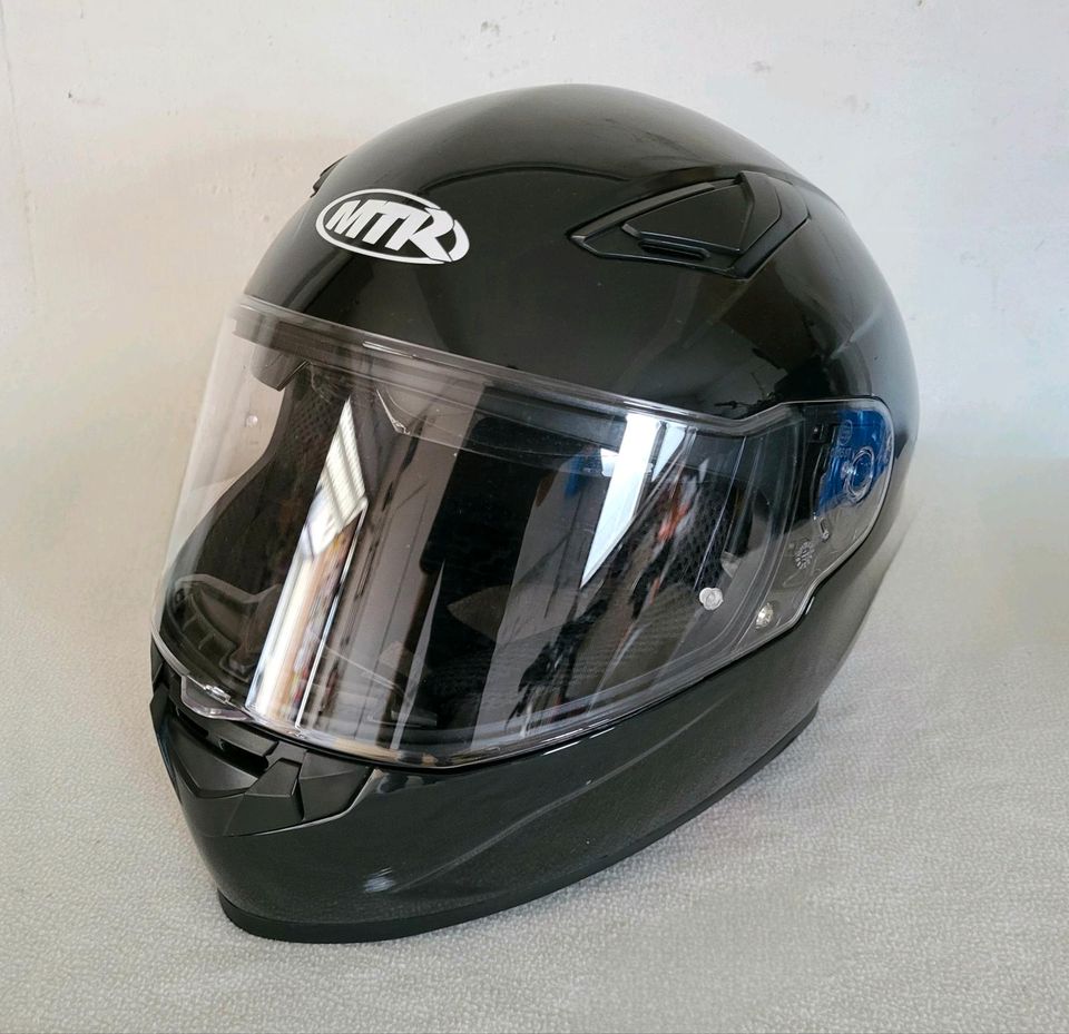 MTR Motorradhelm Schwarz Gr. 60 in Coswig