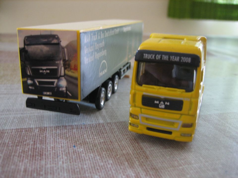 Modell - LKW  MAN TGX V8 Werbetruck von MAN 1:87 in Regensburg