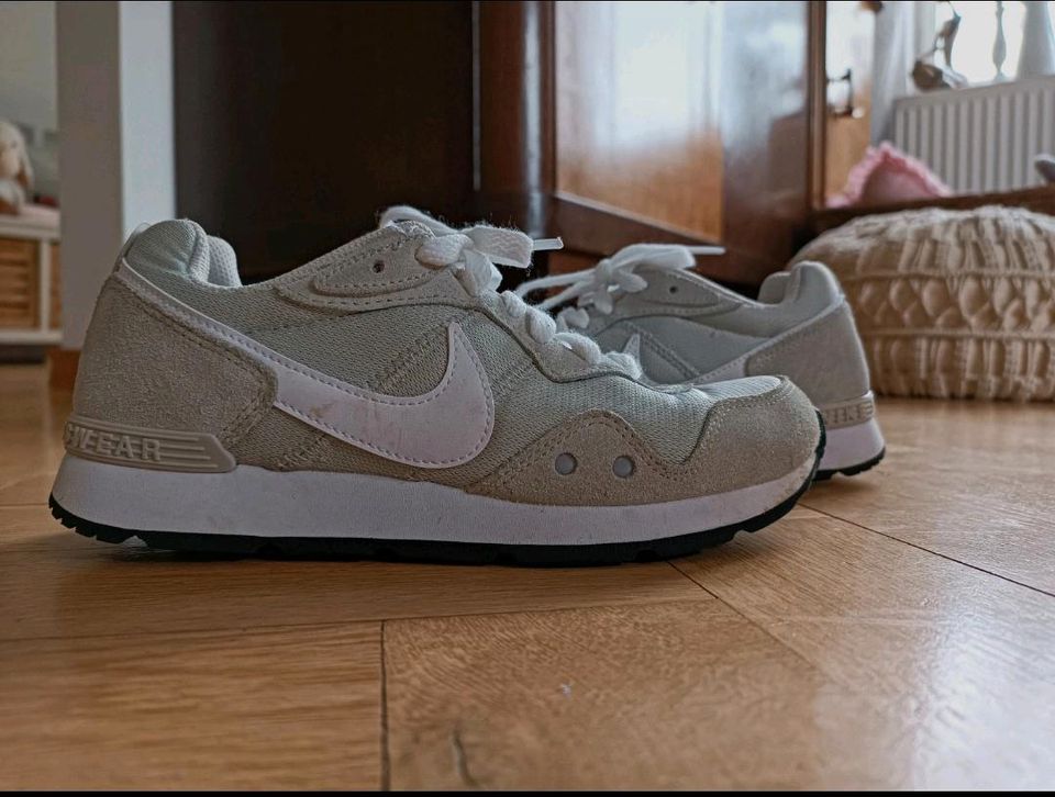 Nike Sneaker in Dermbach