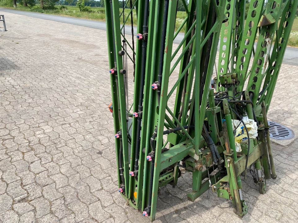 Gestänge 15 Meter Amazone UF Spritze Feldspritze in Wagenfeld