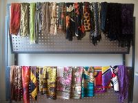 30 Tücher im Konvolut | Schals Halstücher Scarves Prints | Sommer Berlin - Mitte Vorschau