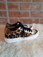 DKNY Sneaker Gr.37.5  NEU Baden-Württemberg - Ochsenhausen Vorschau