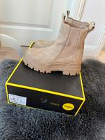 BUFFALO Chelsea Boots/ Stiefel/ Schuhe Gr. 37 beige Wuppertal - Cronenberg Vorschau