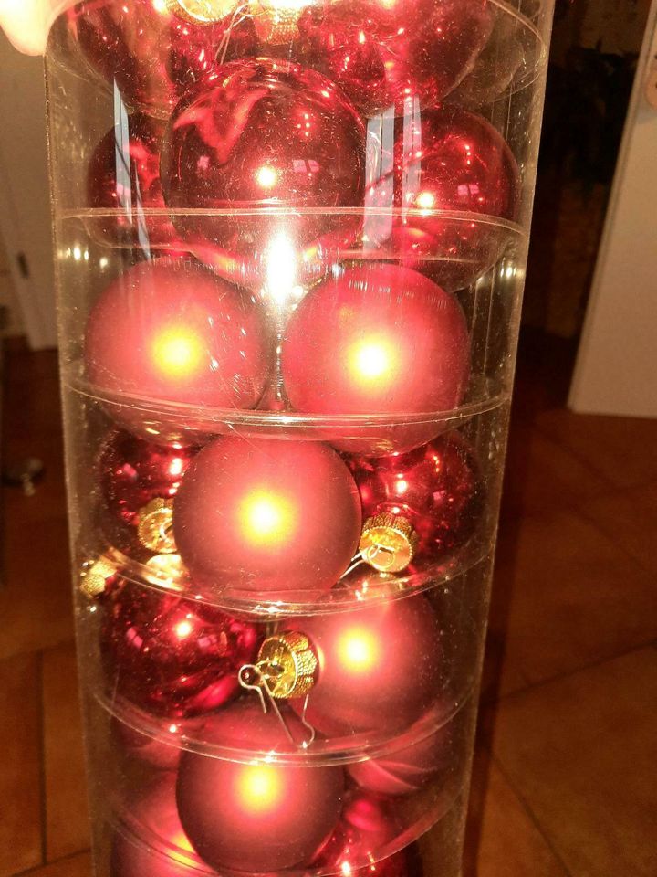 2 BoxenWeihnachtsbaumkugeln (Glas) in Asbach