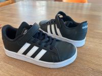 Adidas Gr. 31 neuwertig sneaker Bayern - Hohenkammer Vorschau