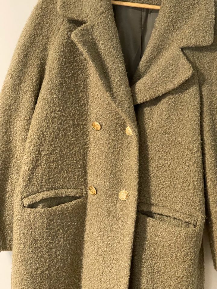 Edited Teddy Mantel Khaki 42 in Pennewitz