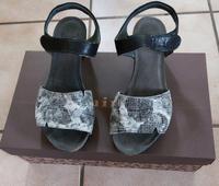 Think! Sandalen schwarz-weiß Niedersachsen - Uetze Vorschau