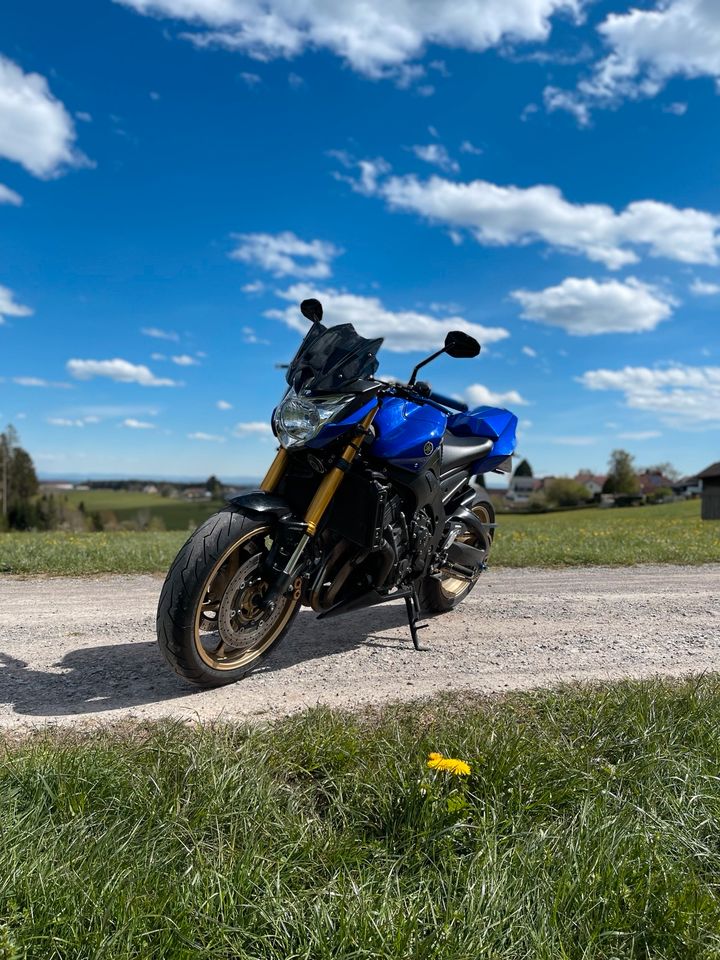 YAMAHA FZ8 RN25 ABS Naked Bike (Fazer) ✅ TOP ZUSTAND ✅ in Grafenau