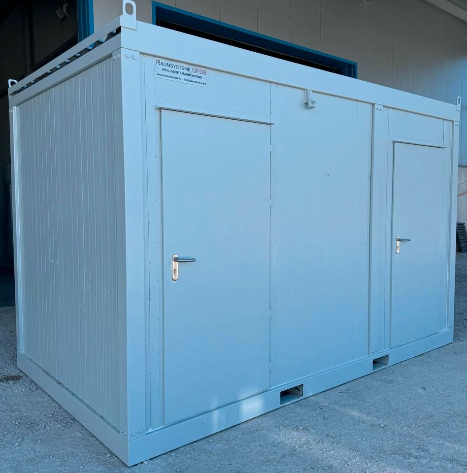 ☑️ WC-Container - Getrennte Bereiche für Damen & Herren ☑️ 4m x 2,4m Sanitärcontainer - Damenbereich: 2 Toiletten, 2 Waschbecken - Herrenbereich: Toilette, Pissoir & Handwaschbecken - Sanitärmodul WC in Kassel