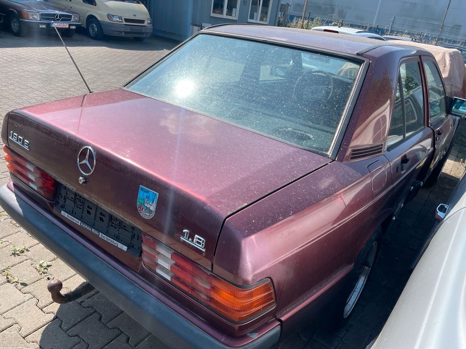 Mercedes 190 W201 Oldtimer Teile ROSSO Schlachtfest Ersatzteile in Köln Vogelsang