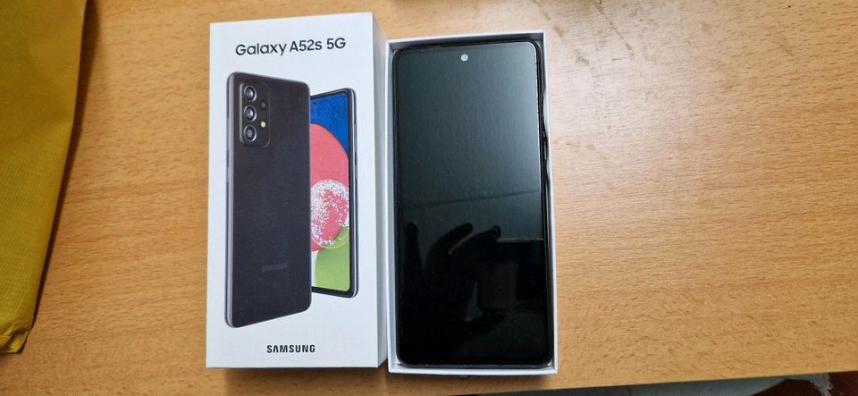 Samsung Galaxy A52s 5G in Bispingen