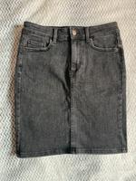 Pieces Jeansrock: Gr. S(36) dunkelgrau, eng (sehr guter Zustand) Sachsen-Anhalt - Halle Vorschau