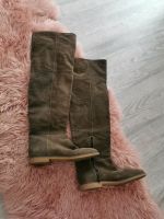 Voll Leder Overknees Stiefel neuwertig Hessen - Dietzenbach Vorschau