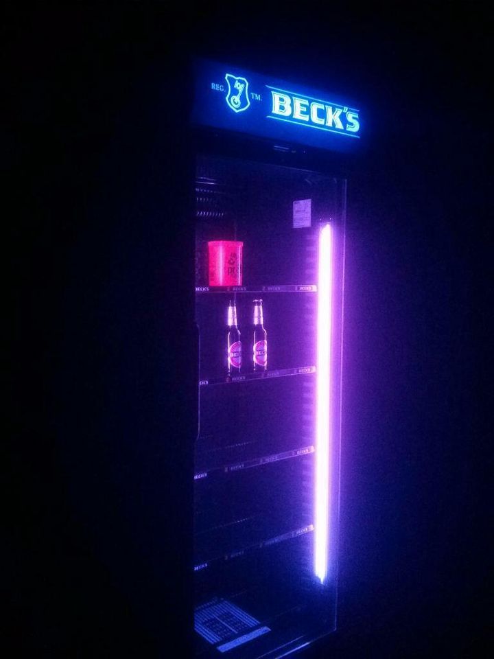 MIETE - Becks Kühlschrank neues Modell in schwarz LED in Bülstedt