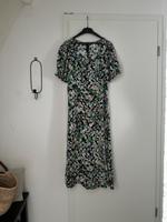 H&M Maxikleid 44 Blumenkleid Blümchen Midi Puffärmel lang Baden-Württemberg - Fellbach Vorschau