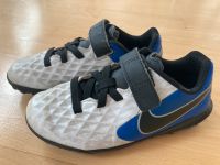 Nike Fußballschuhe blau weiß Kunstrasen Multinocken Gr. 29,5 Bayern - Pullach Vorschau