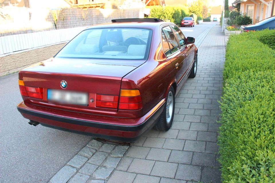 5er Bmw E34, Oldtimer Calypsorot in Thalmassing